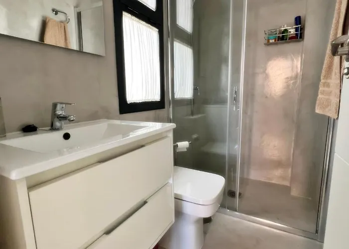 Luxury And New With Pool Apartamento