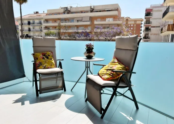 Luxury And New With Pool Apartamento